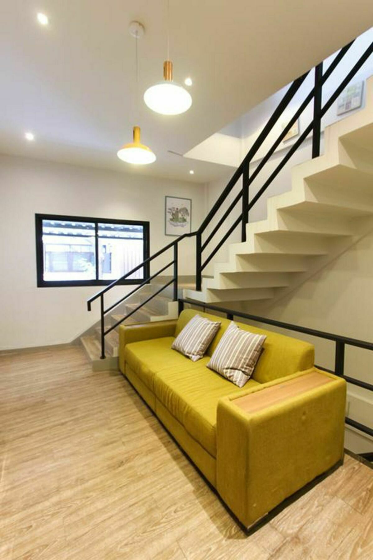 Folk Poshtel Silom Bed & Breakfast Банкок Екстериор снимка